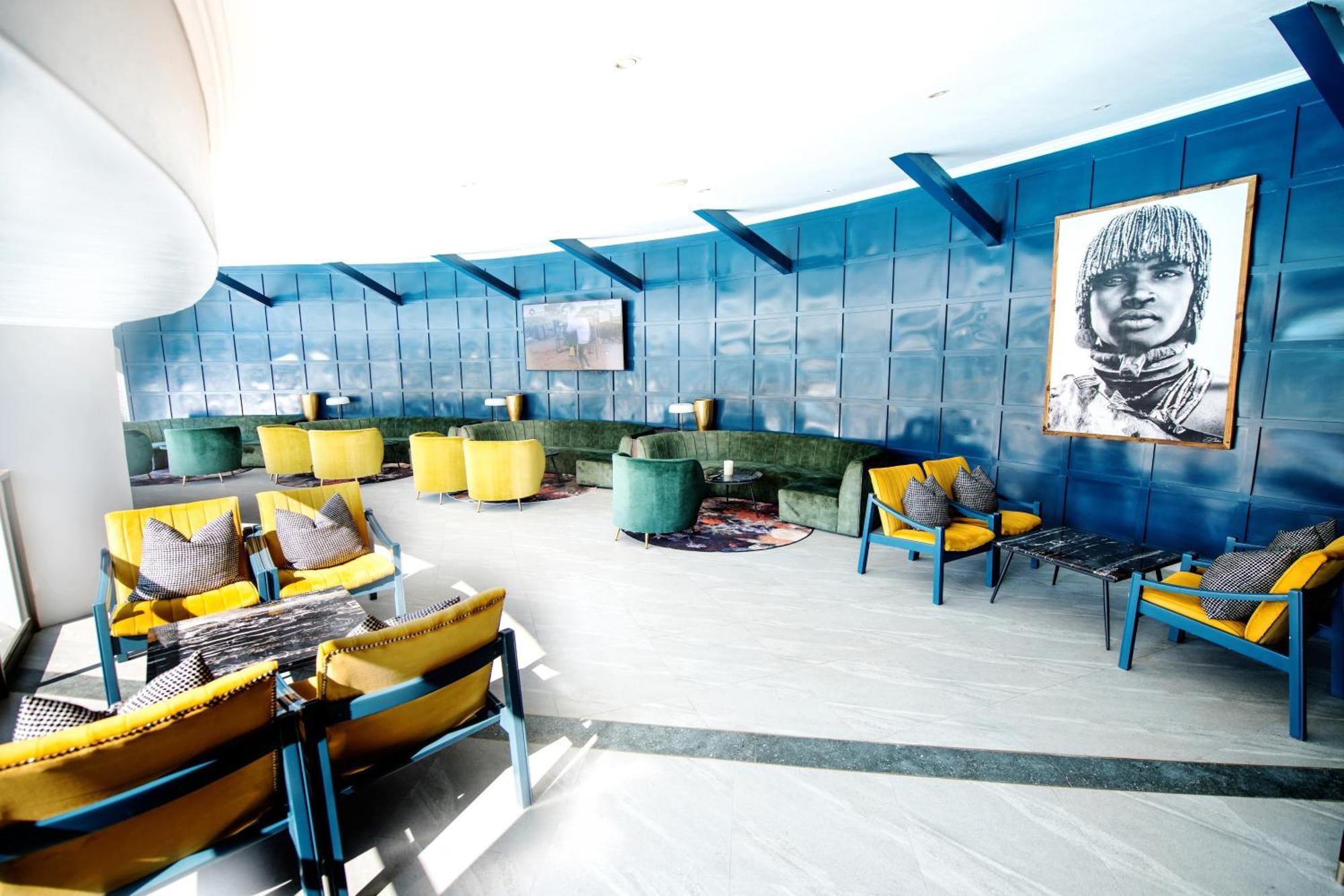 Happy Valley Hotel And Casino Ezulwini Exterior photo